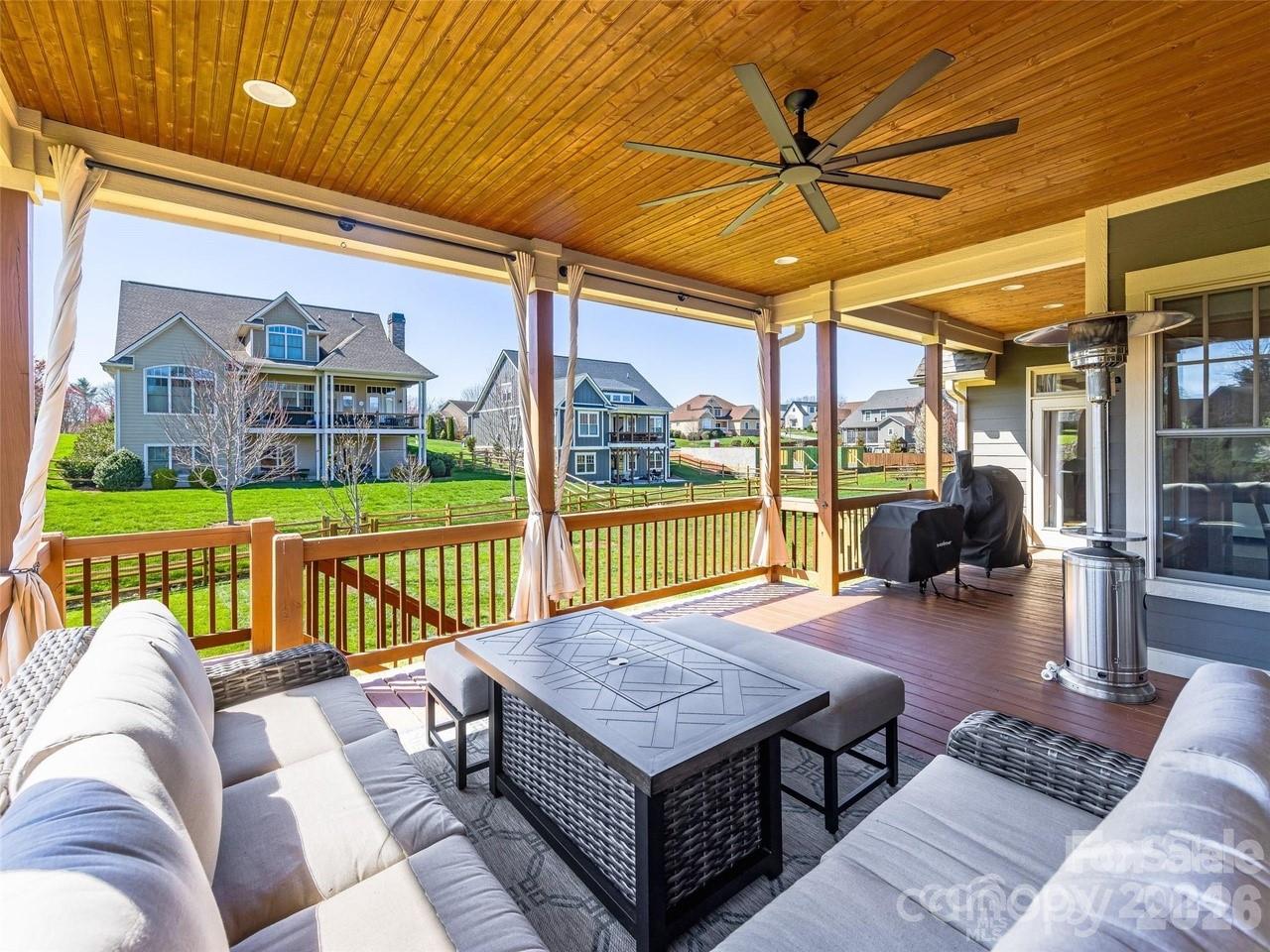 Hollabrook Farm - Residential