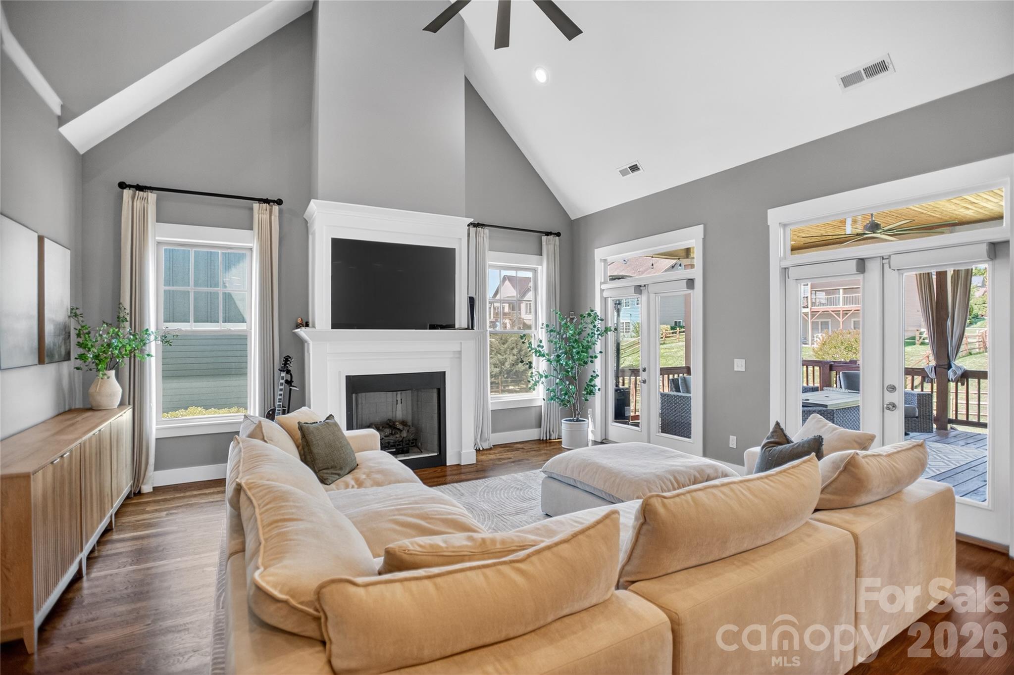 Hollabrook Farm - Residential