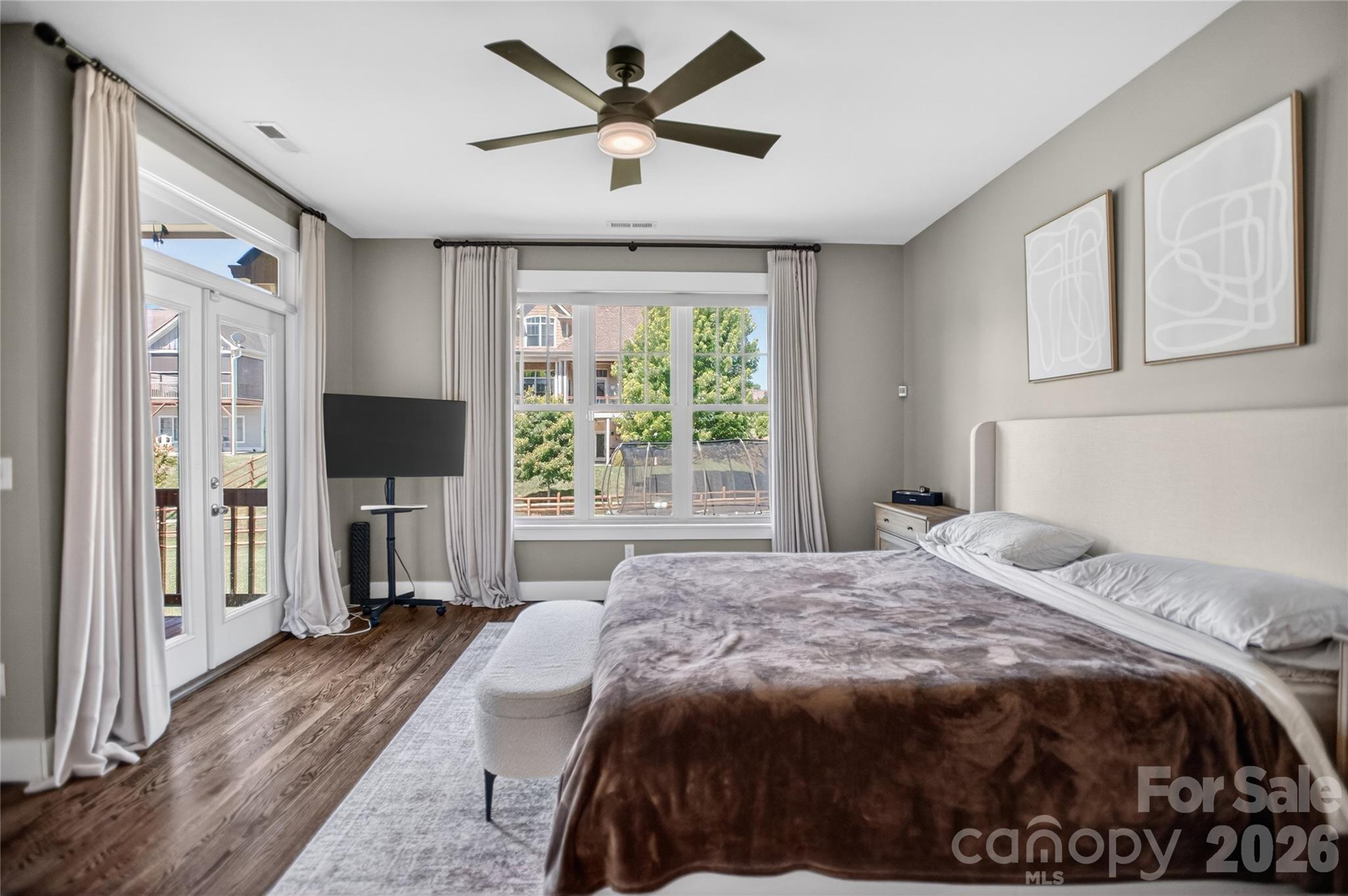 Hollabrook Farm - Residential
