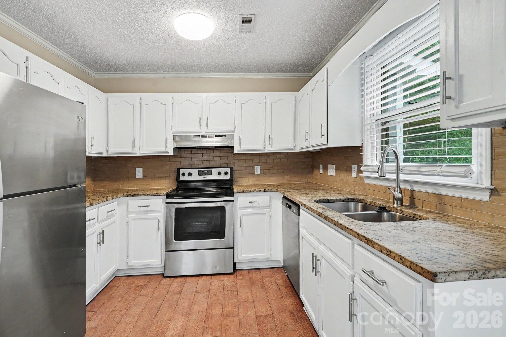 Hampton Glen - Residential