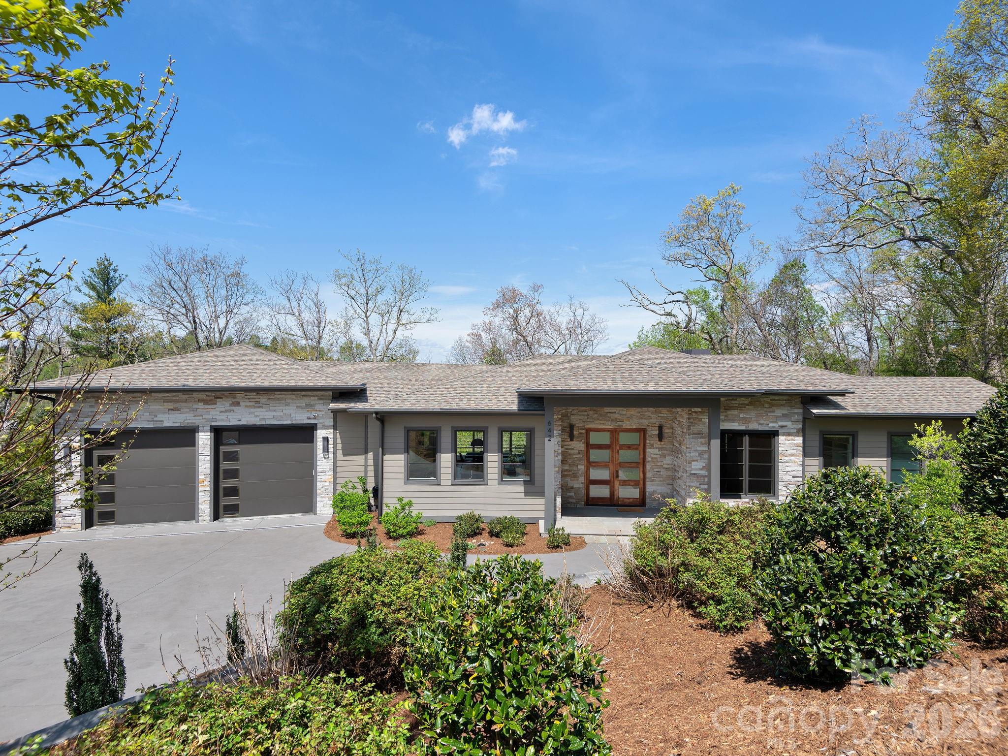 Reynolds Mountain - Residential