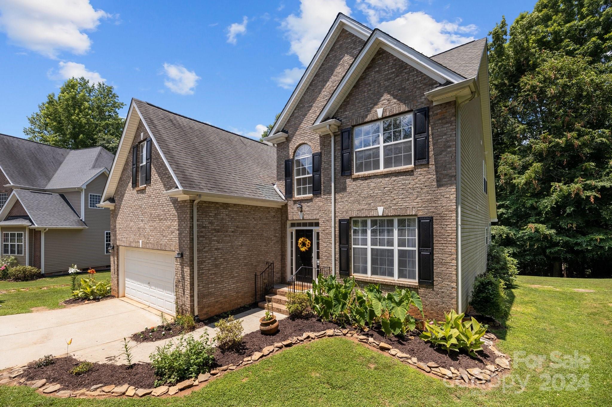 Lynnwood Farms - Residential