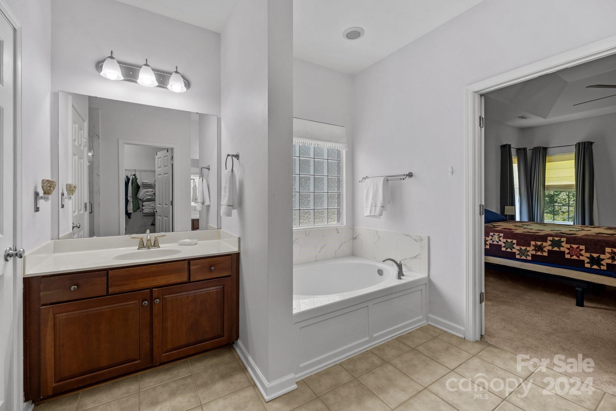 Lynnwood Farms - Residential