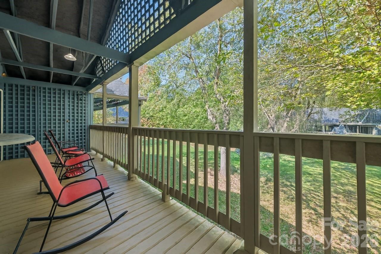 Tri Vista Villas - Residential