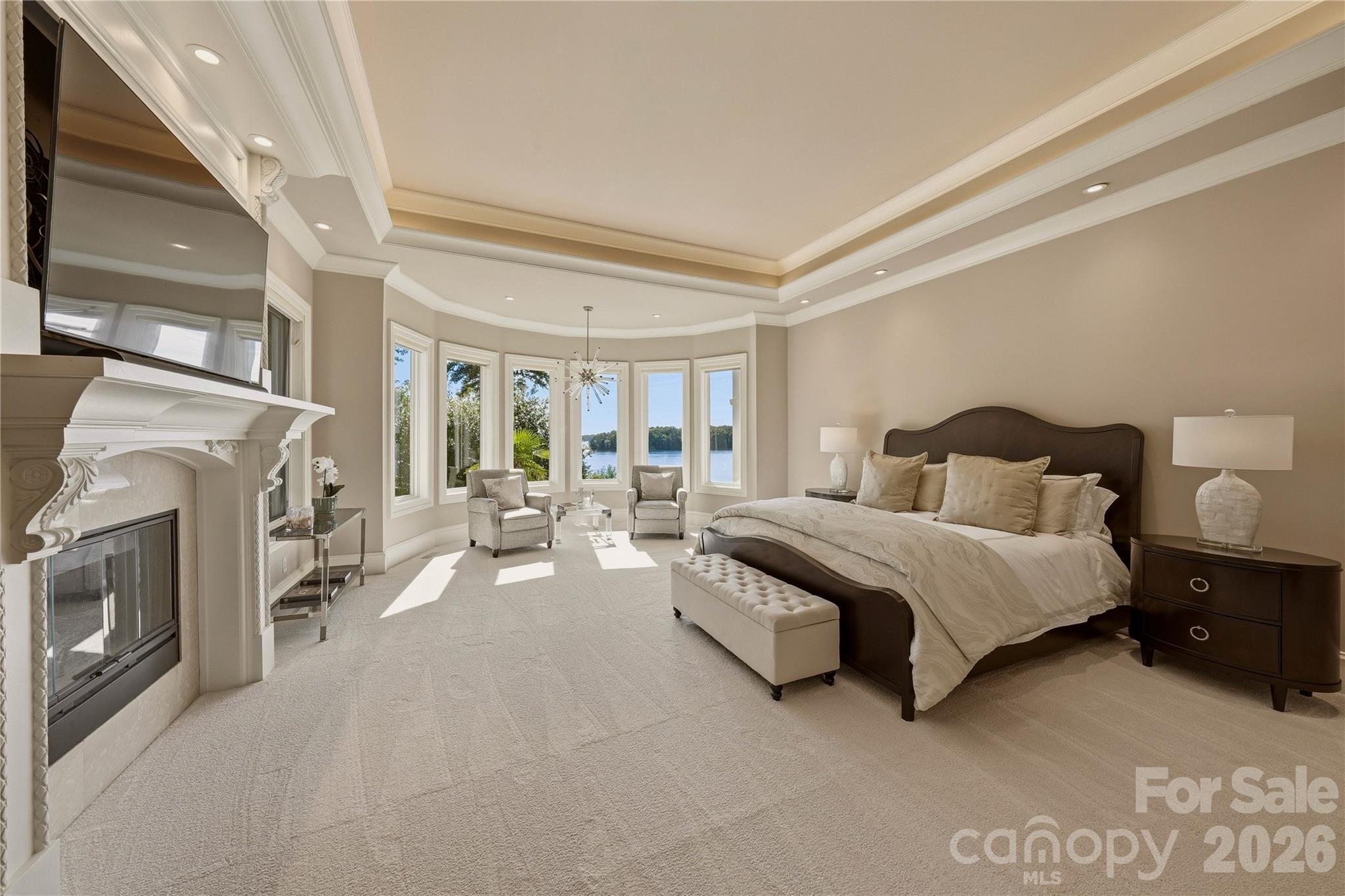 The Peninsula - Residential