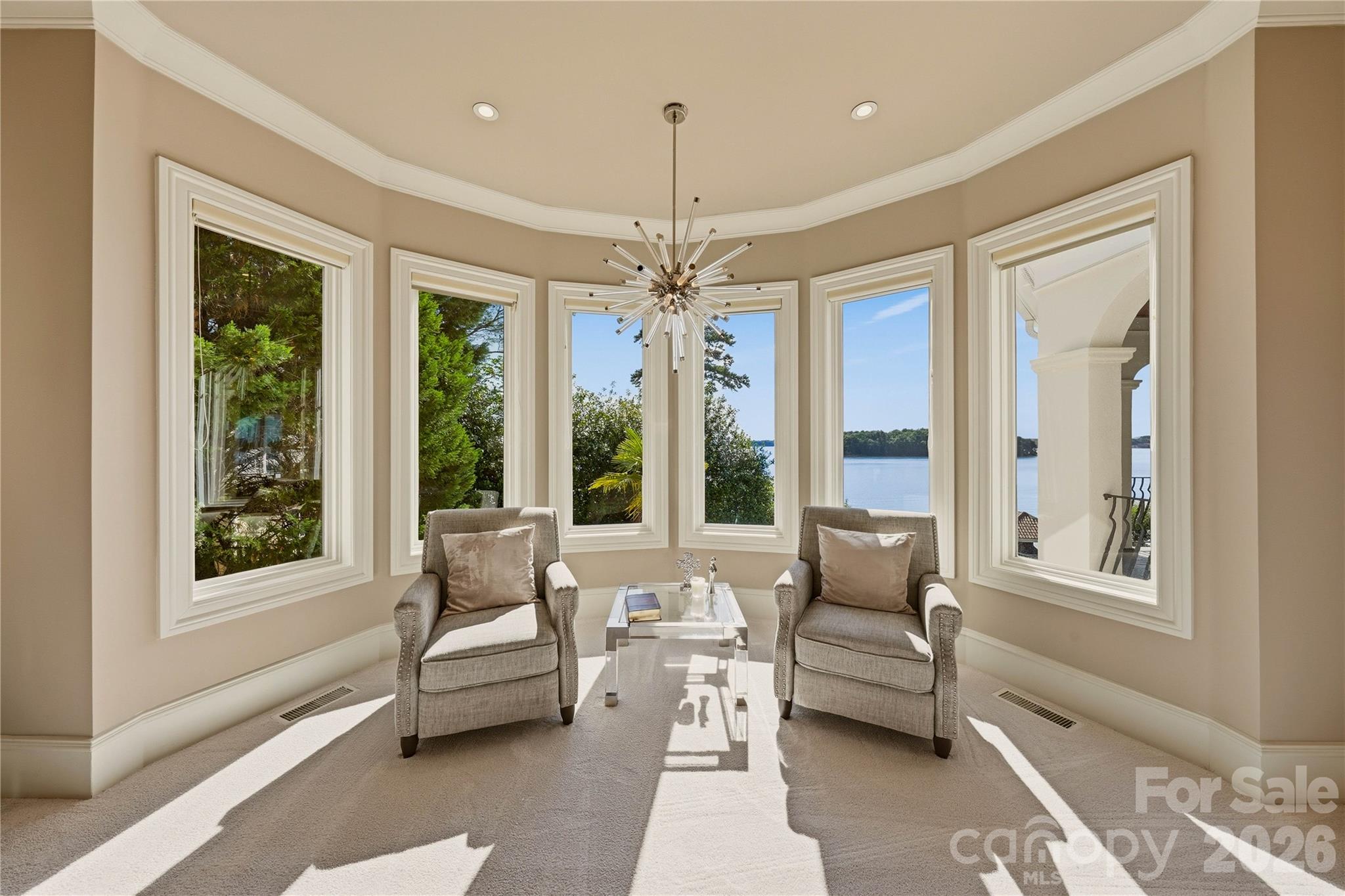 The Peninsula - Residential