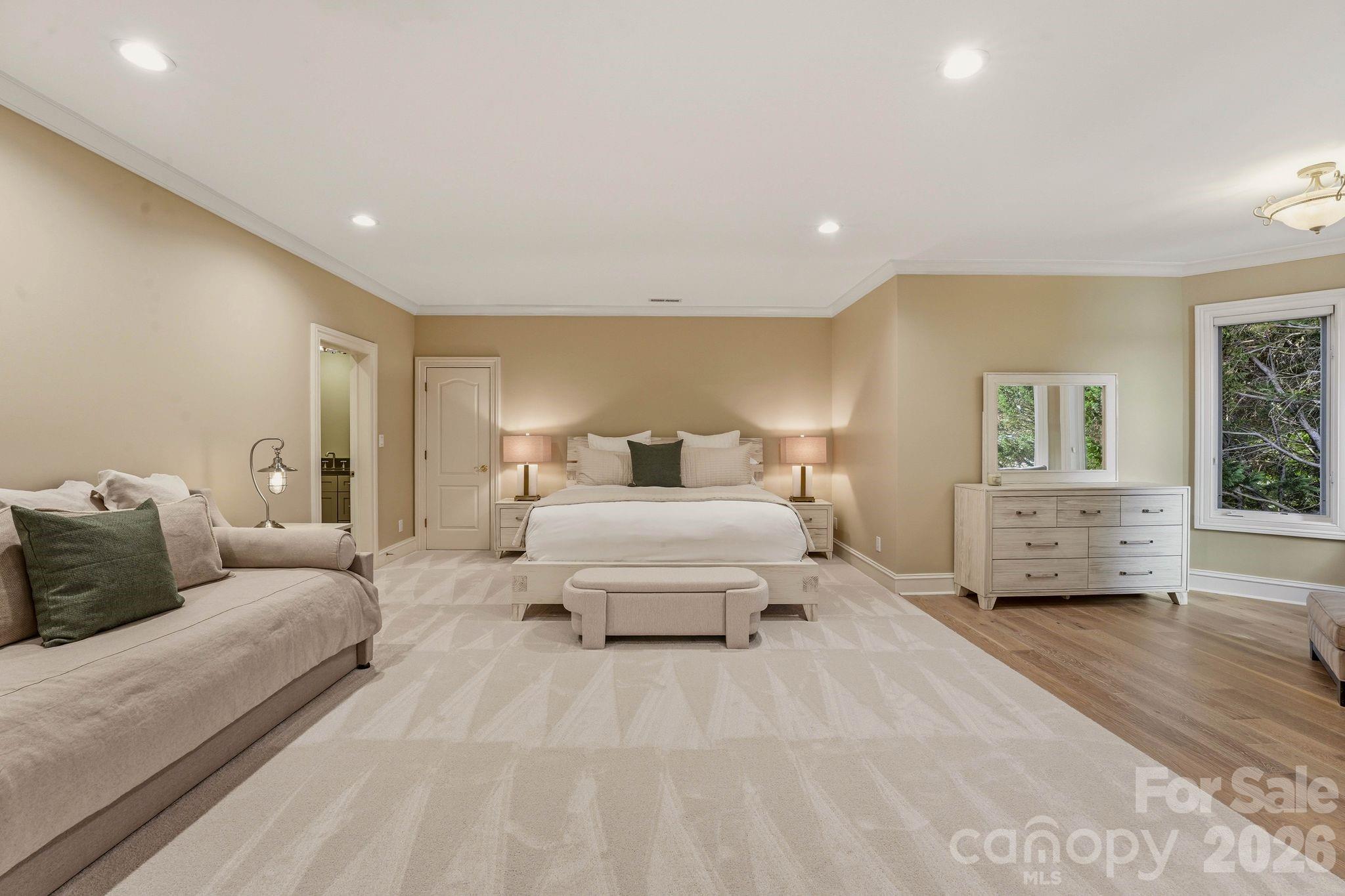The Peninsula - Residential
