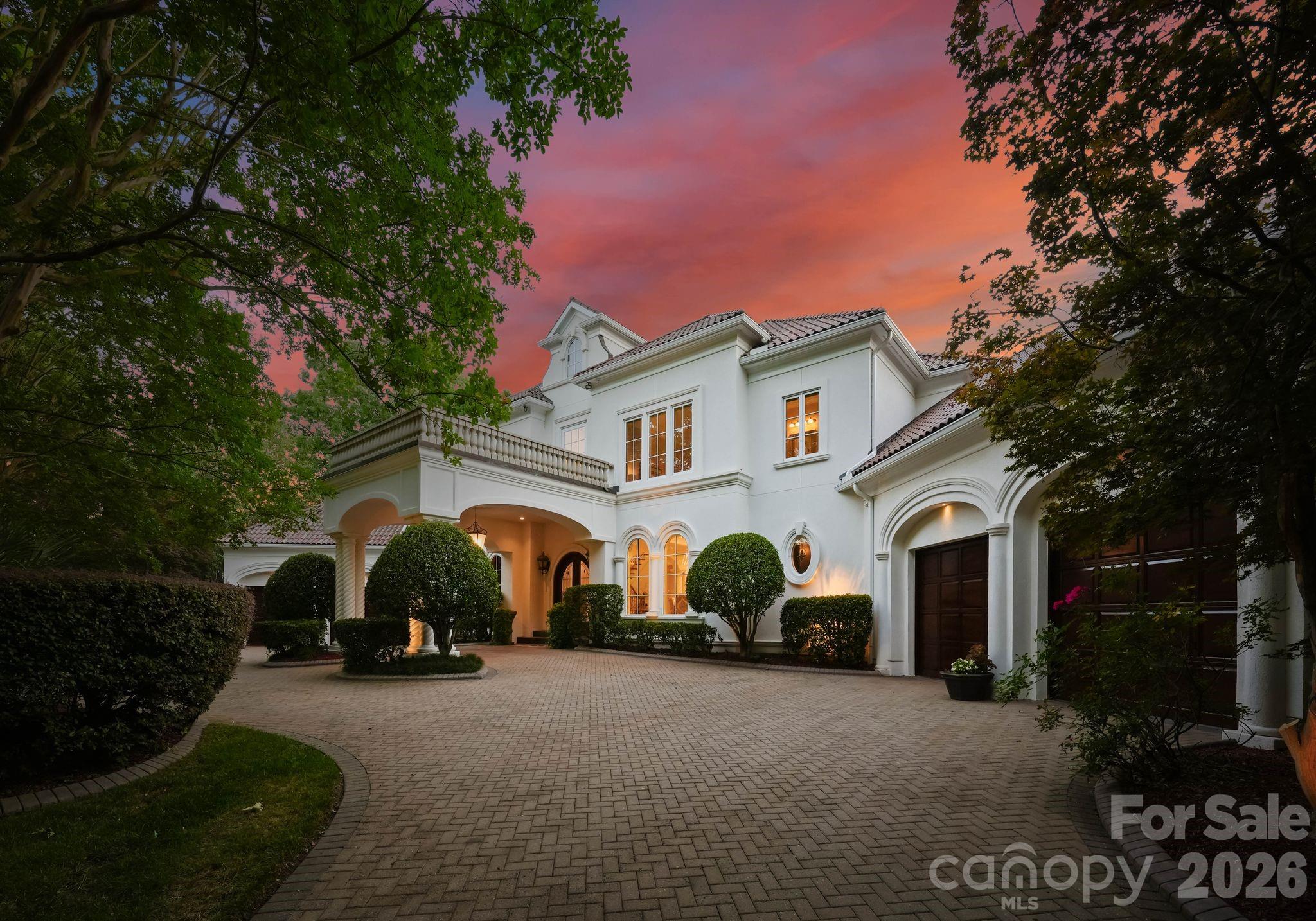 The Peninsula - Residential