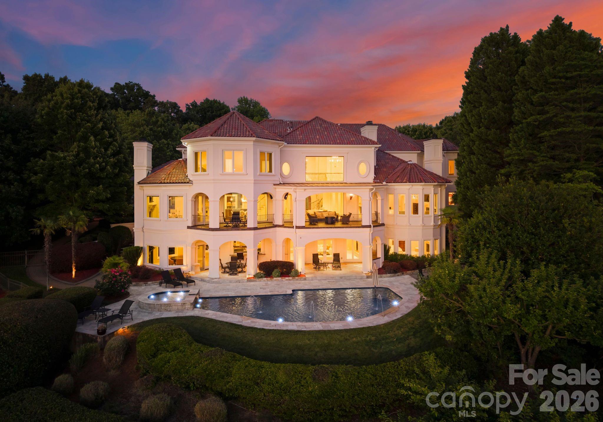 The Peninsula - Residential