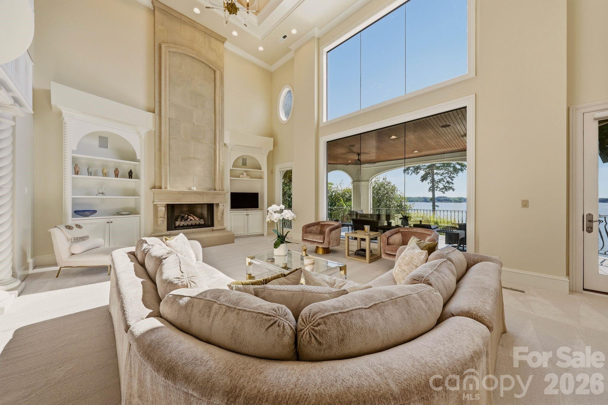 The Peninsula - Residential
