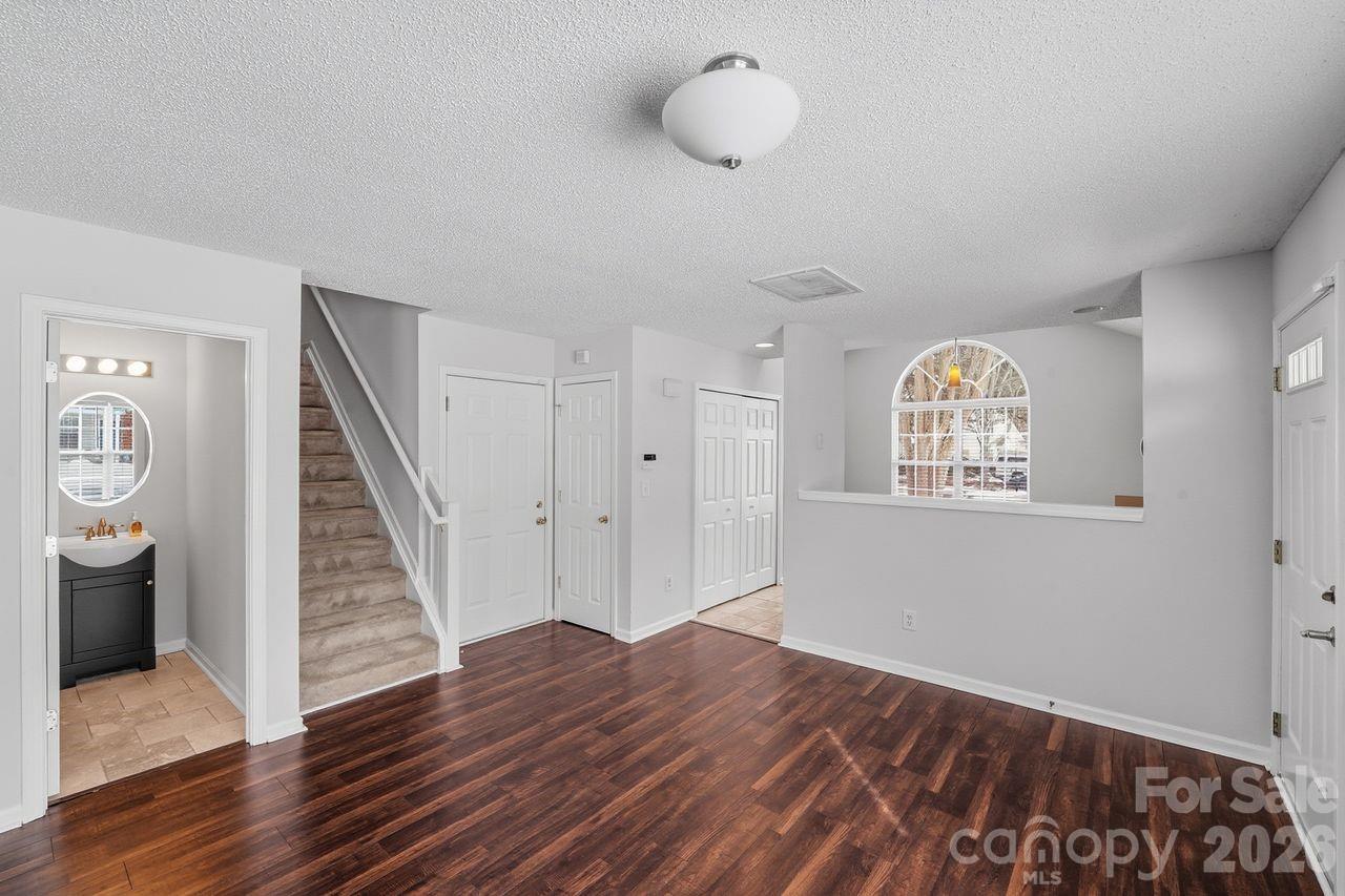 Holly Ridge - Residential