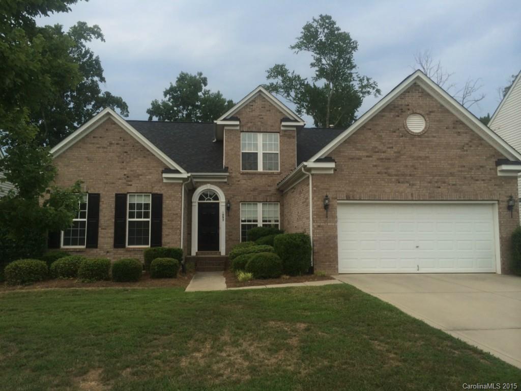 Just south of Ballantyne! Attractive split Bedroom and open floorplan with formal Dining Room, spacious Sunroom off Breakfast/Kitchen, and a nice Bonus Room on upper floor. Ceramic tile entry, new neutral carpet, new stainless steel appliances! Master Bedroom has trey ceiling and four piece ensuite bath. Great deck for entertaining.