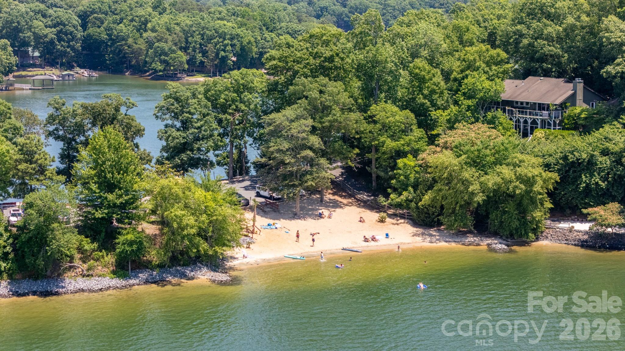 Tega Cay - Residential