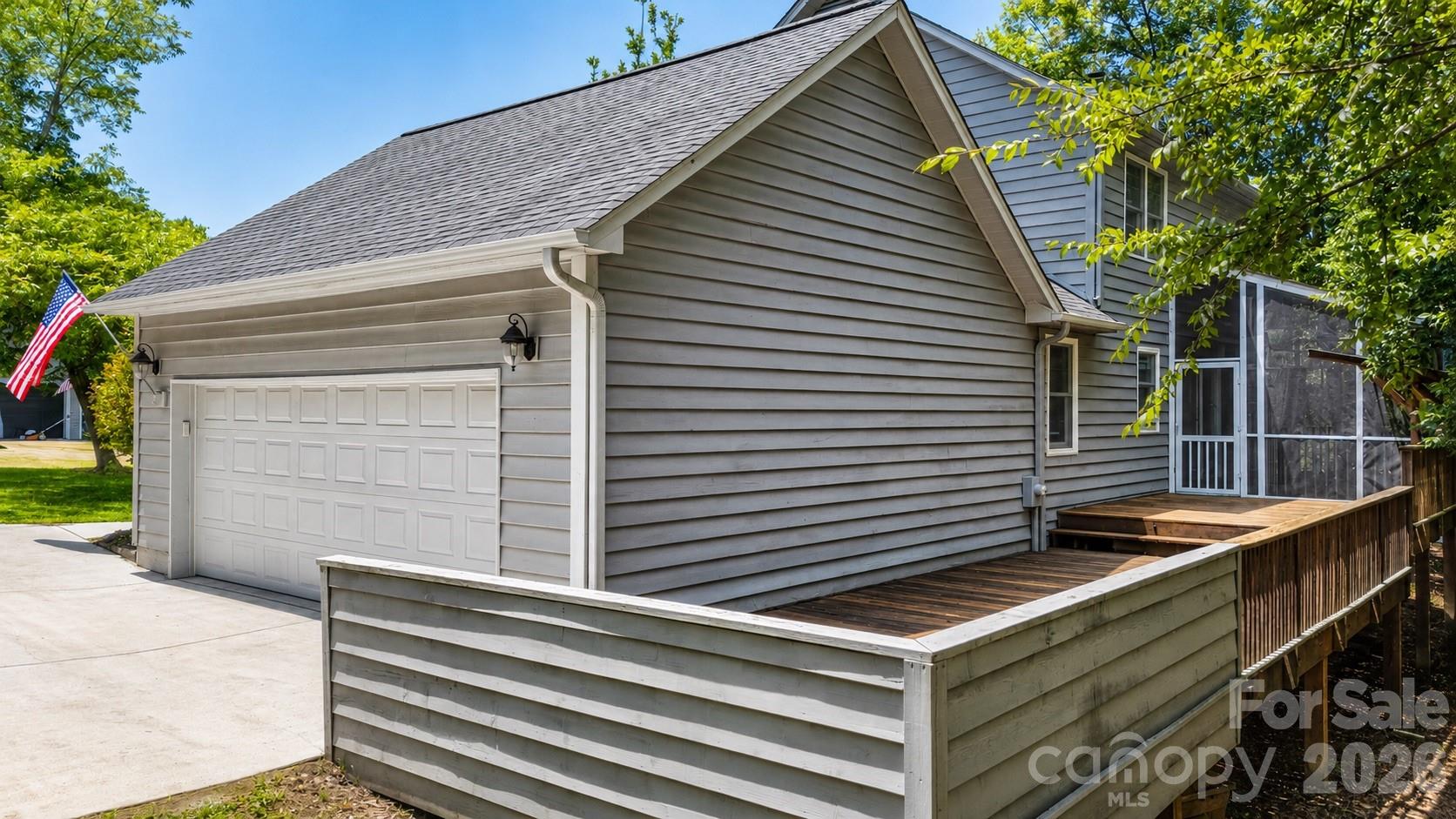 Tega Cay - Residential