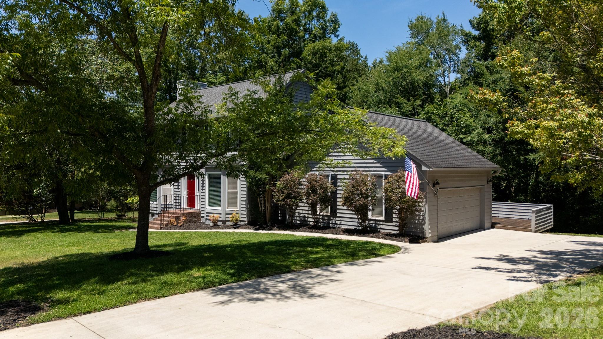Tega Cay - Residential