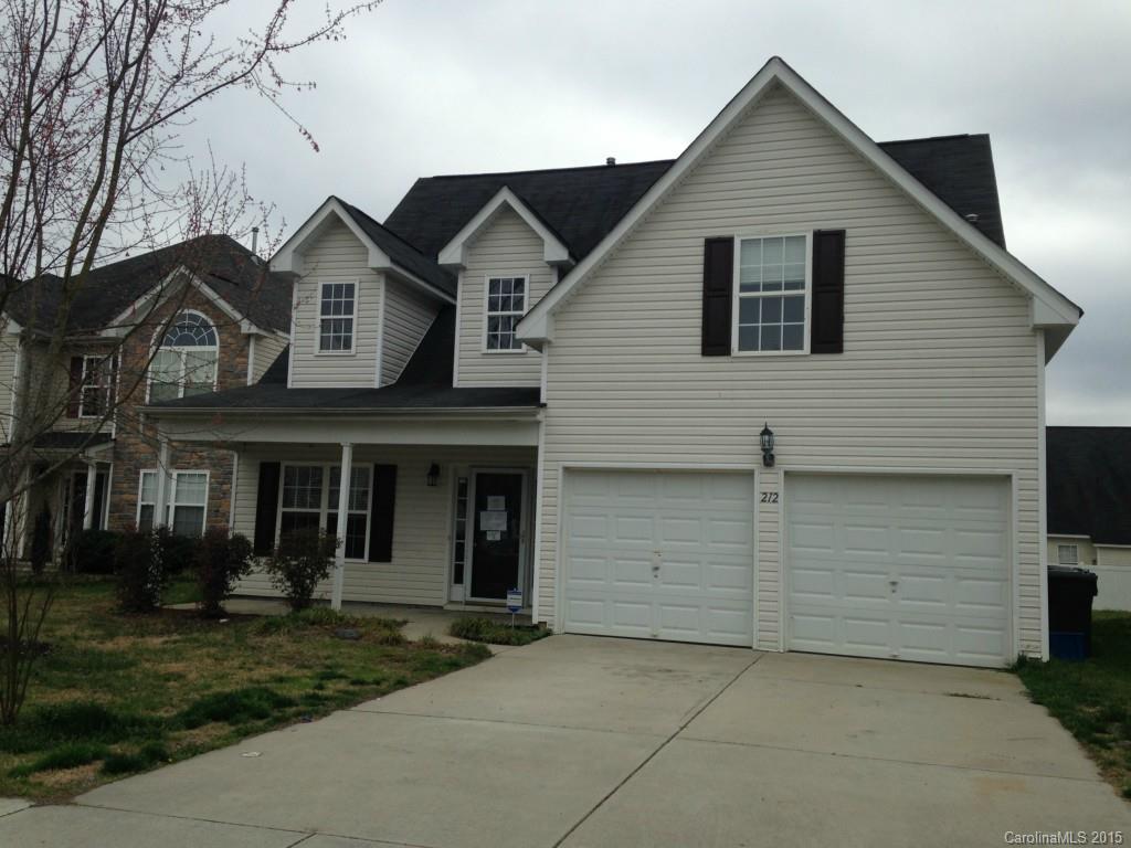 Great family home! 4bd/2.5ba, large two-story great room w/ gas fireplace. Open kitchen w/ breakfast nook. Large Master BD on main floor. Sold As-IS.