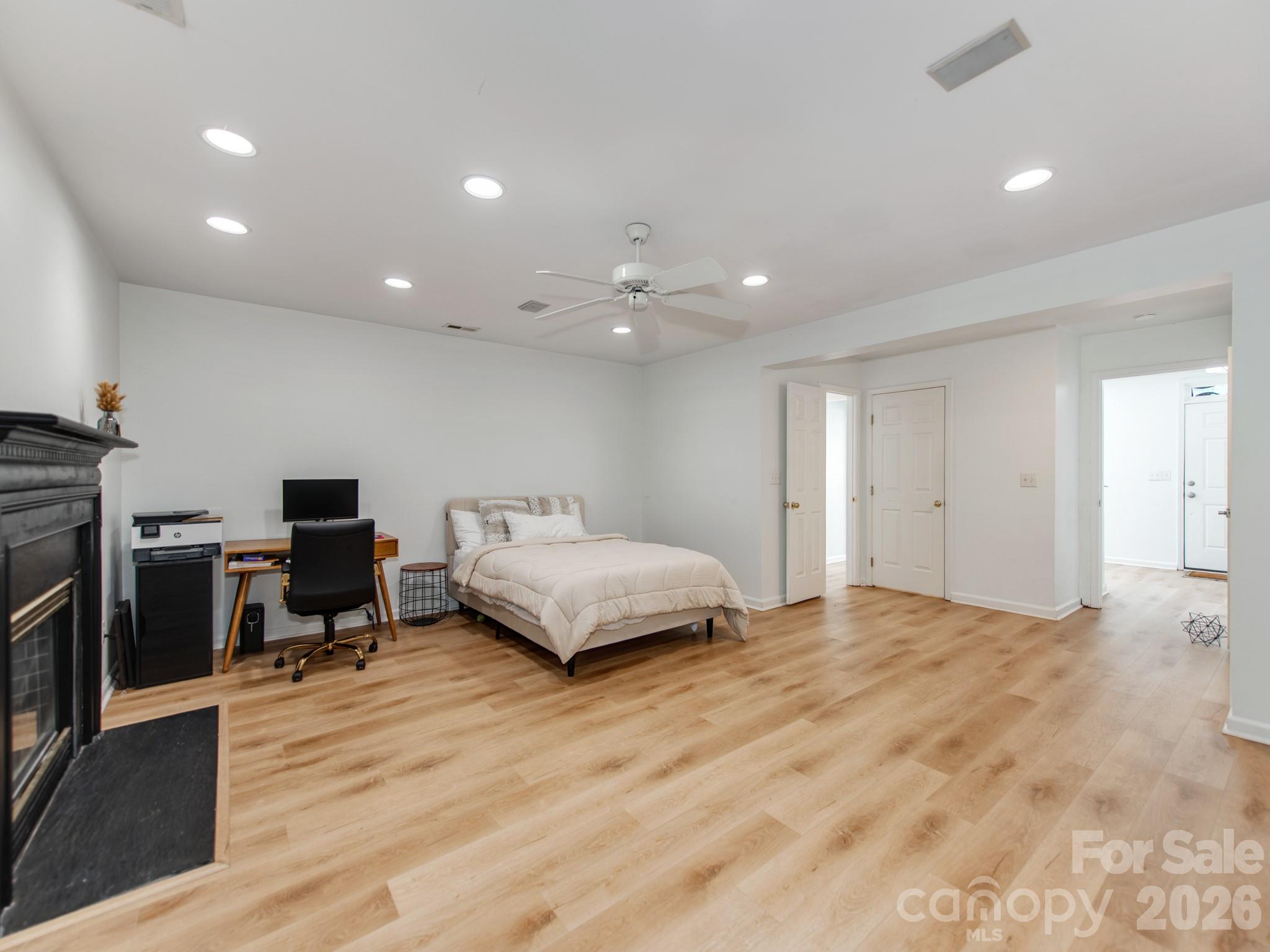 Kingsley - Residential