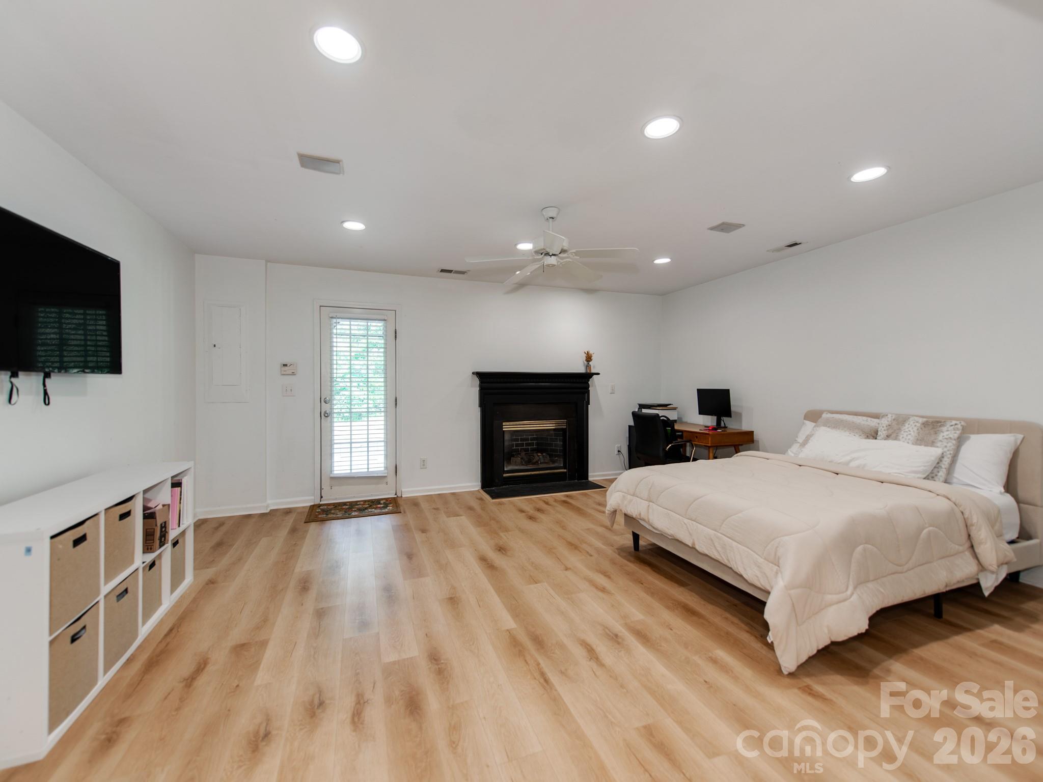 Kingsley - Residential