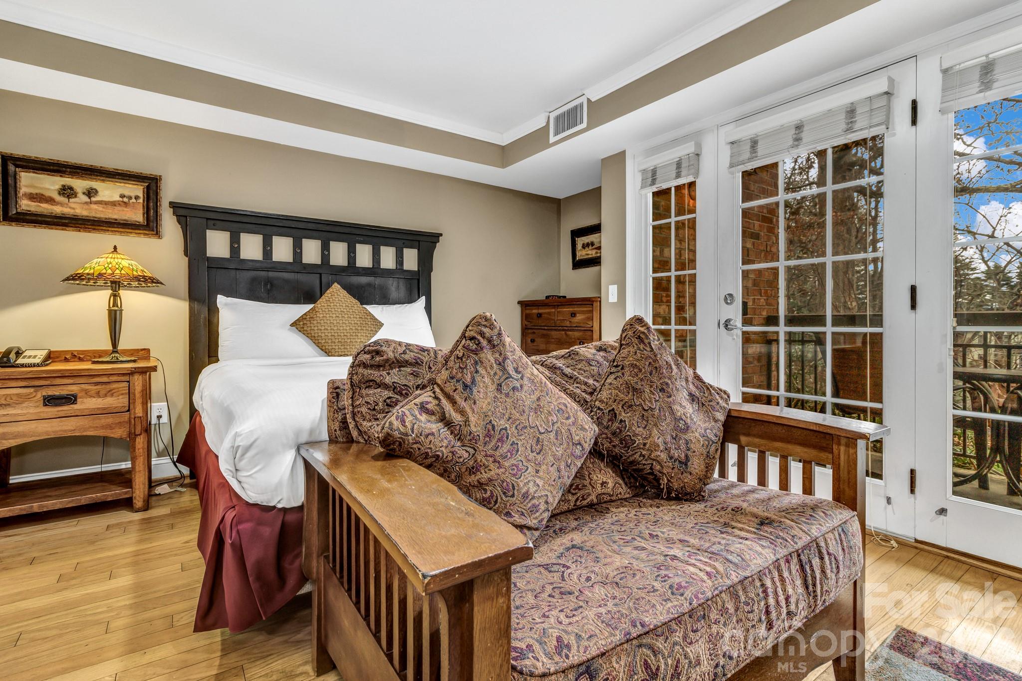 Residences At Biltmore - Residential