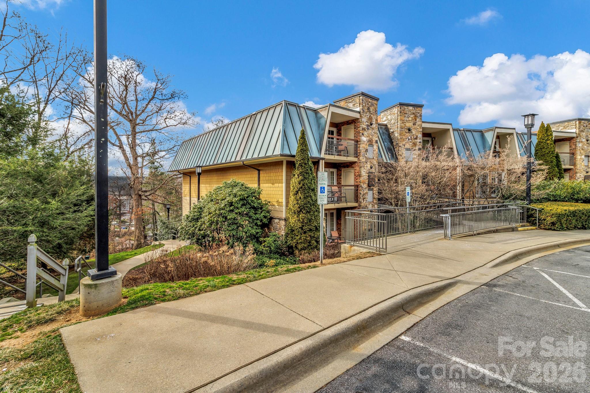 Residences At Biltmore - Residential