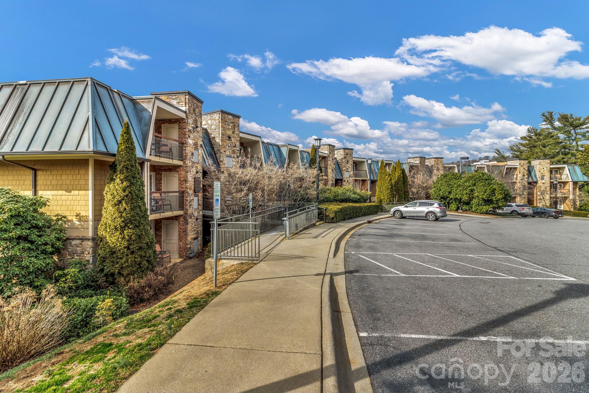 Residences At Biltmore - Residential