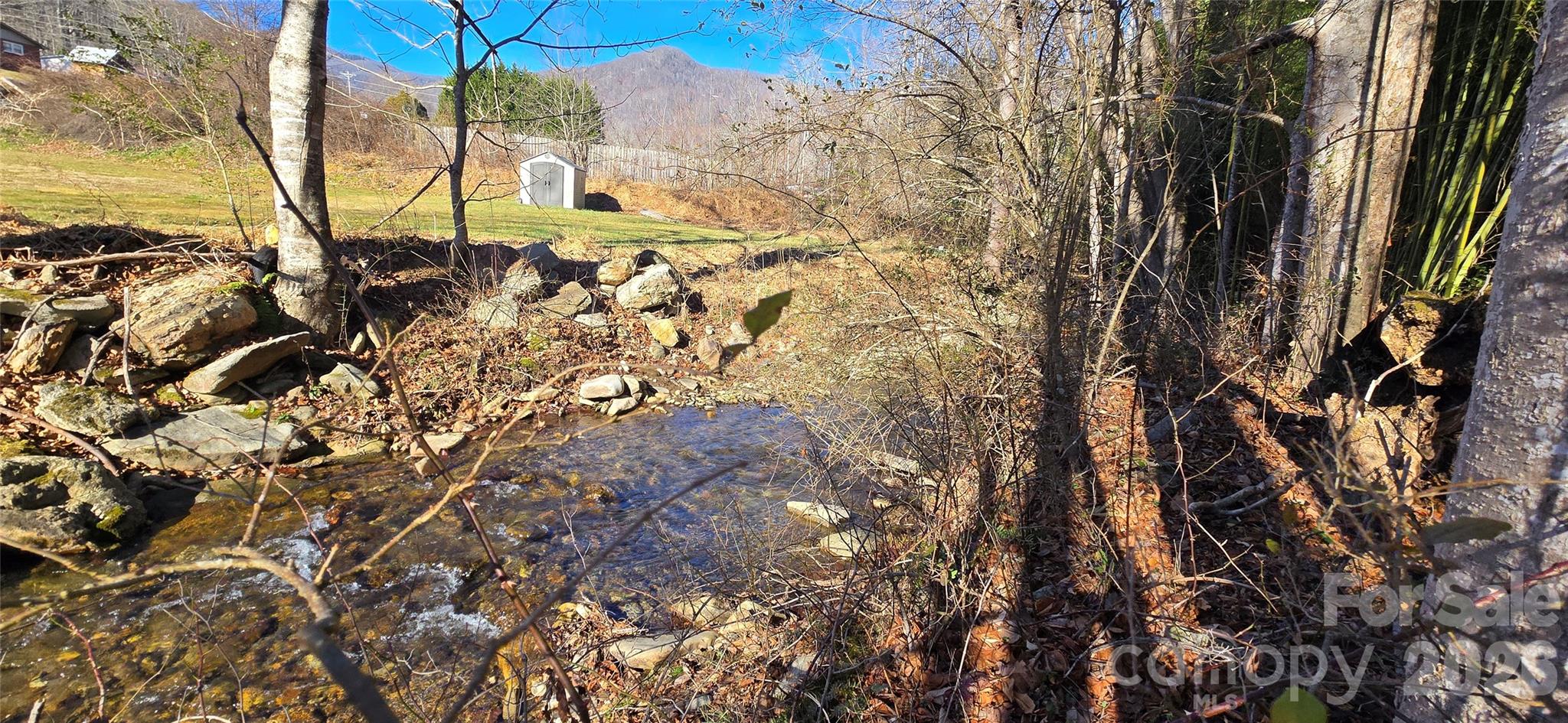 Rock Bridge - Land