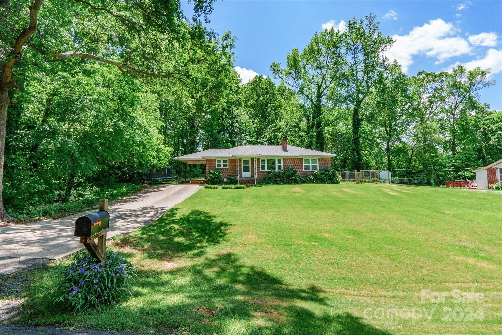 Dutchman Heights - Residential