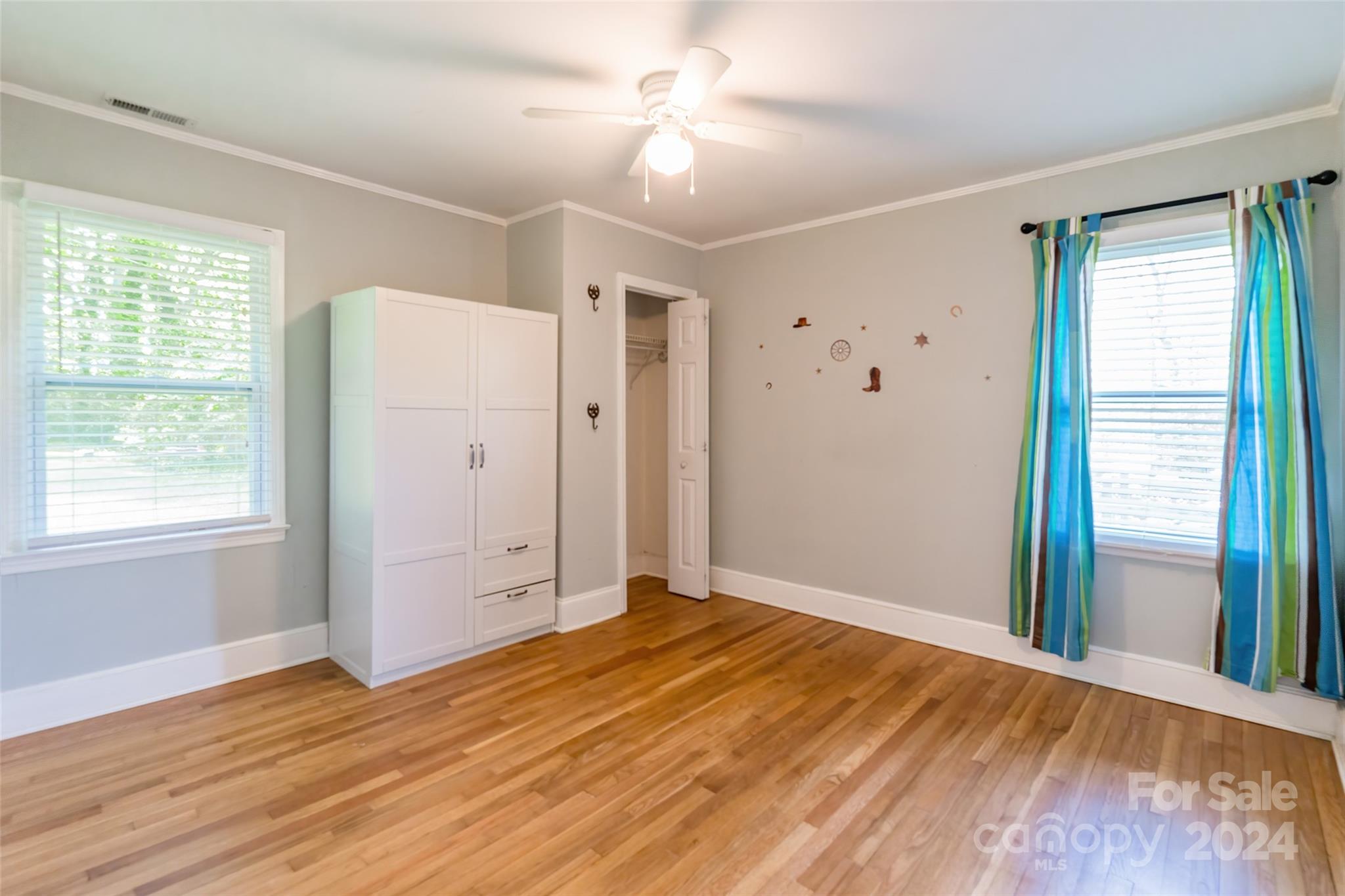 Dutchman Heights - Residential