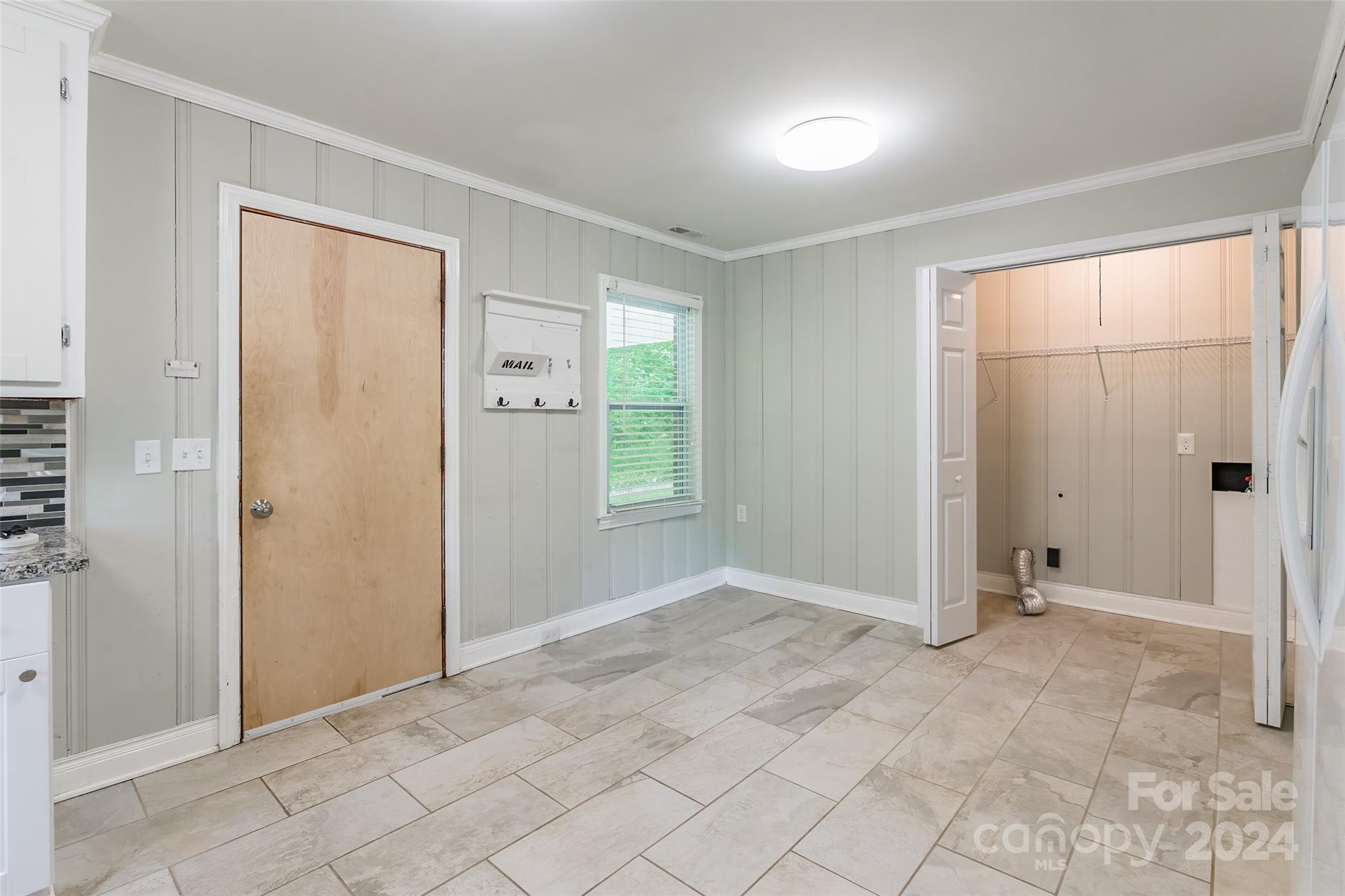 Dutchman Heights - Residential