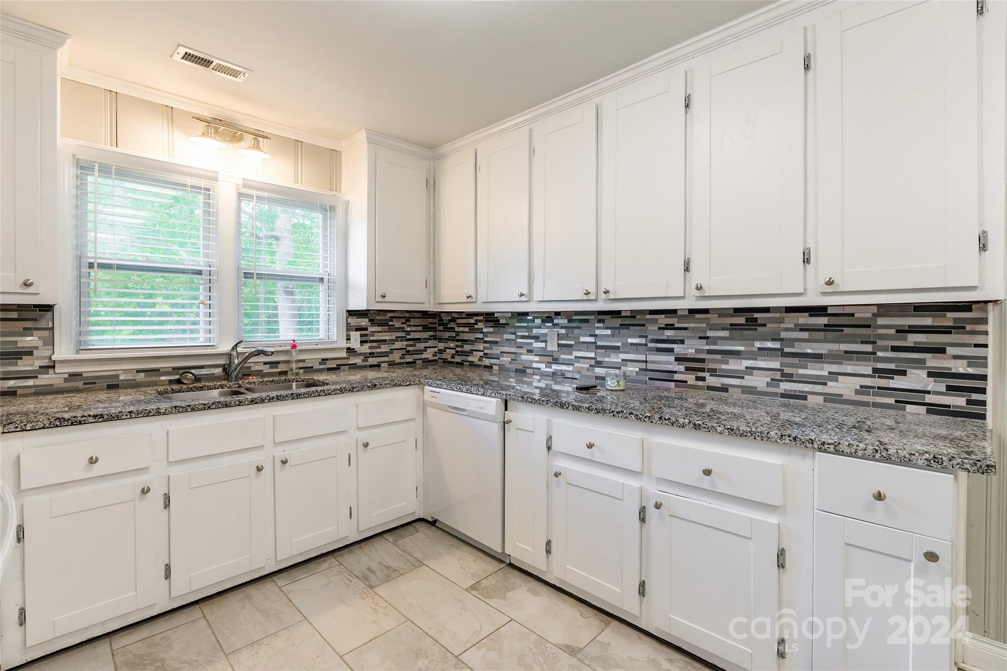 Dutchman Heights - Residential