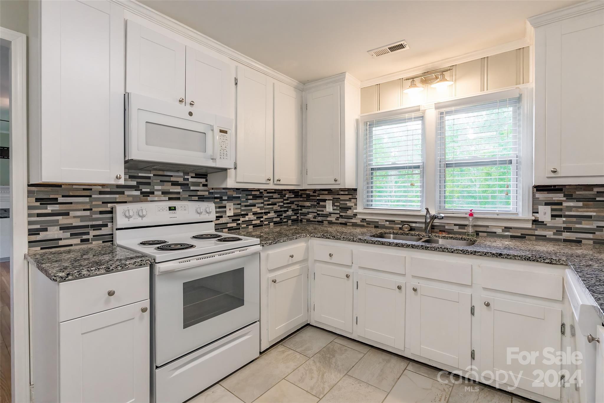 Dutchman Heights - Residential