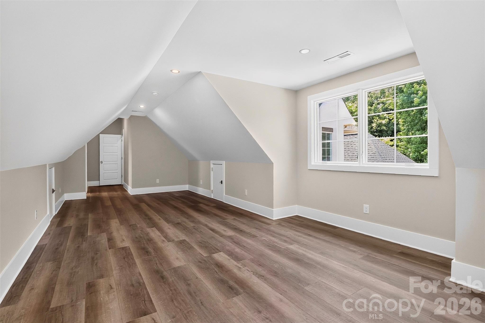Joslin Pointe - Residential