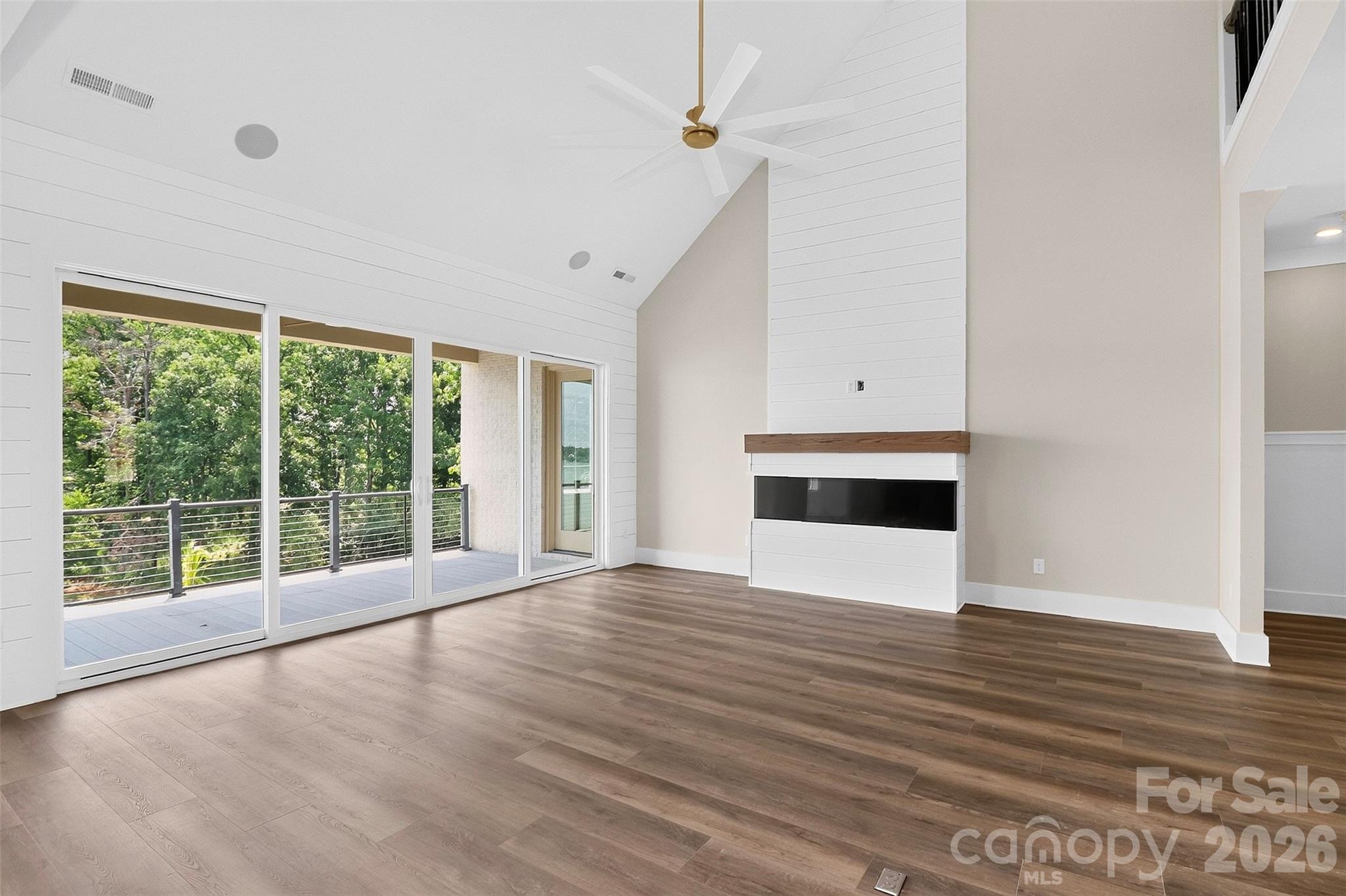 Joslin Pointe - Residential