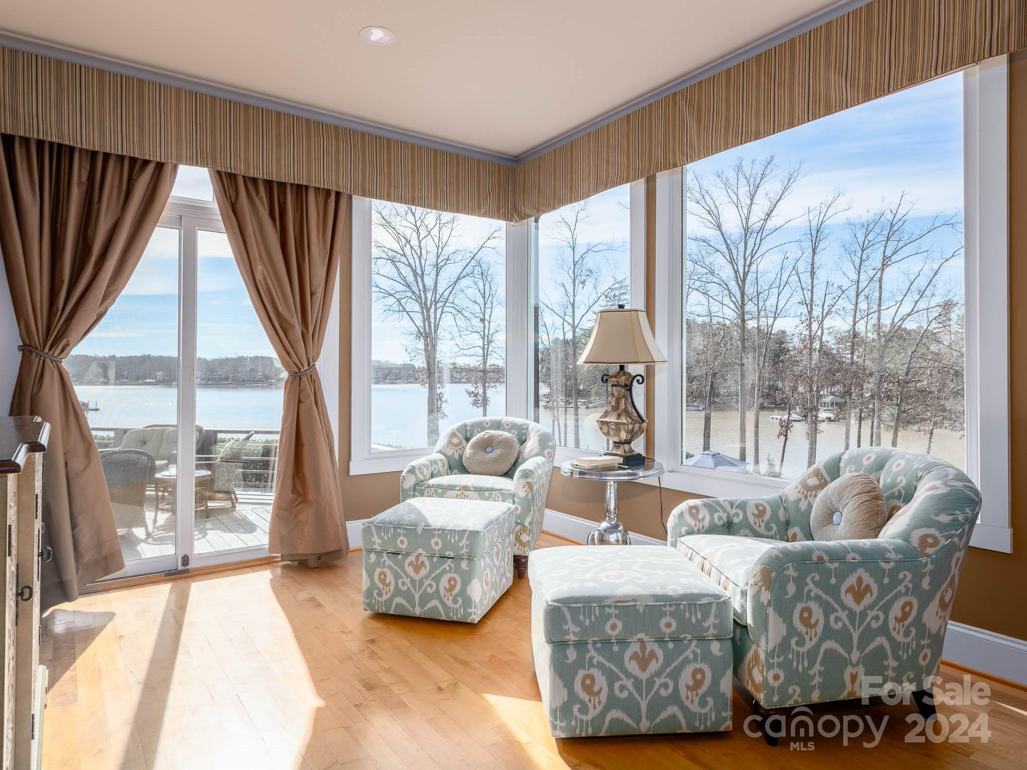 Lakepointe South - Residential