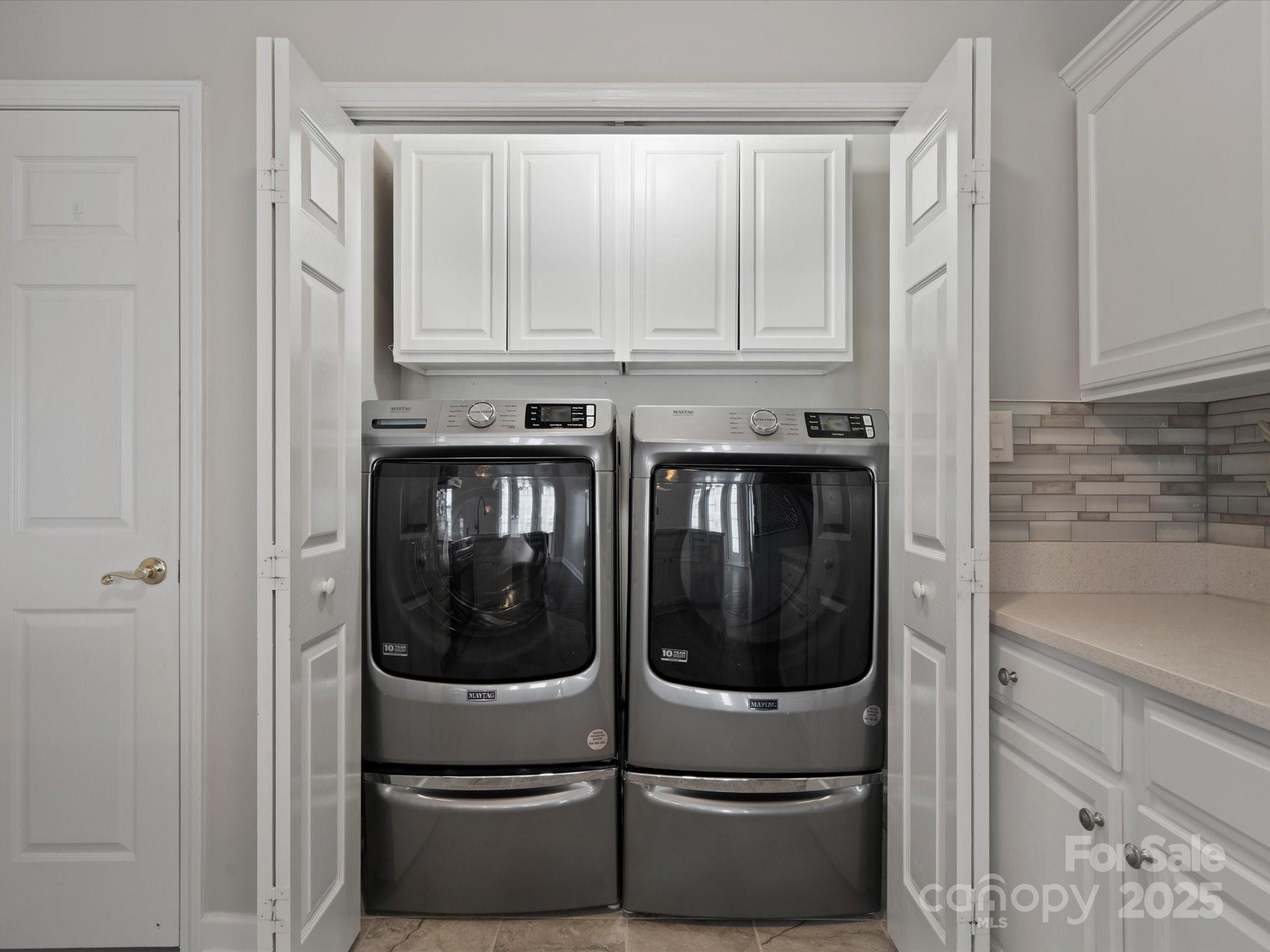 Huntington Place - Residential