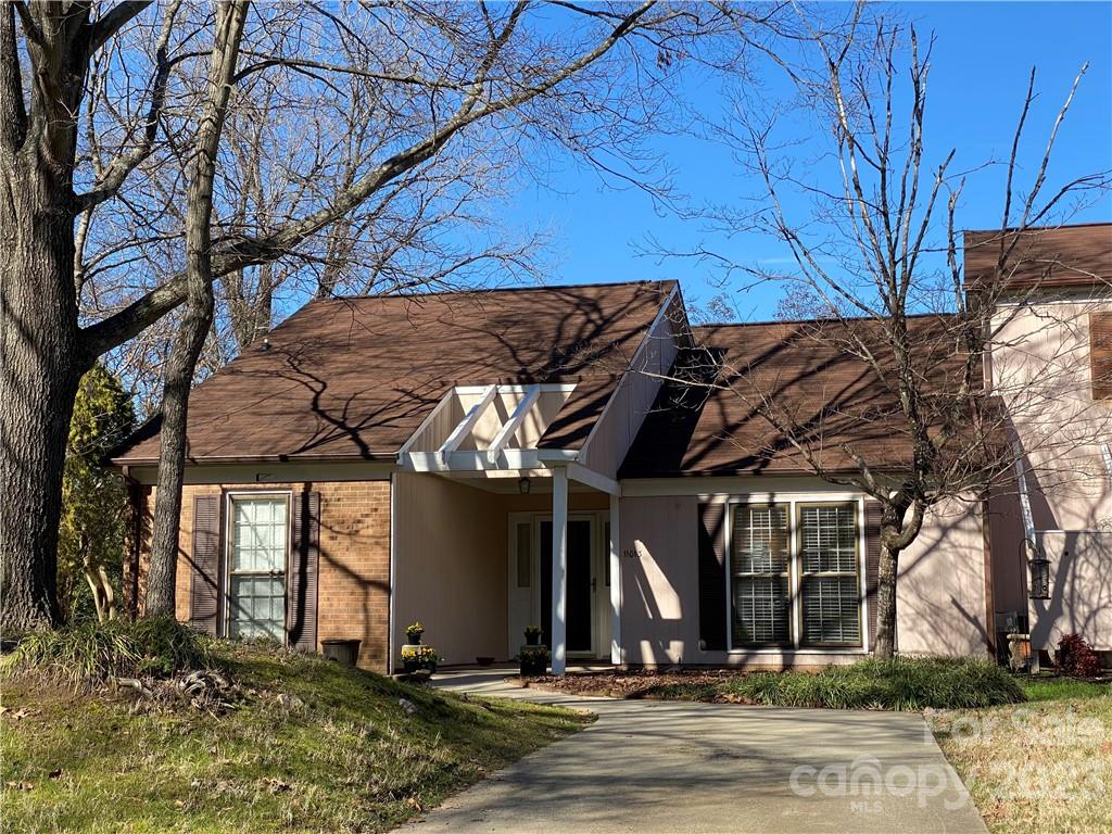 Renaissance on Carmel - Residential