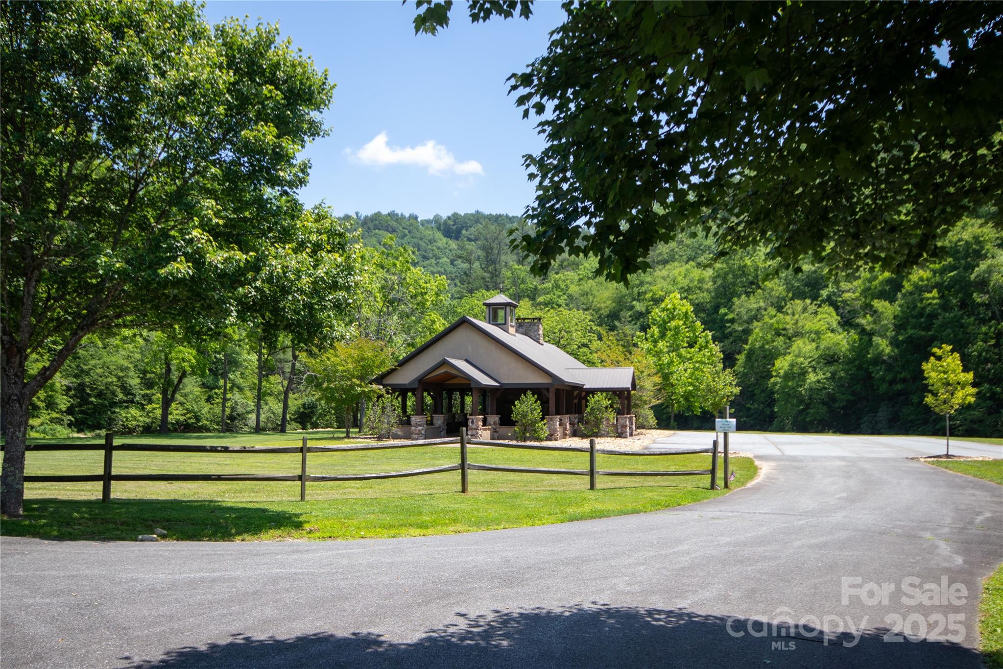 Timber Rock - Land