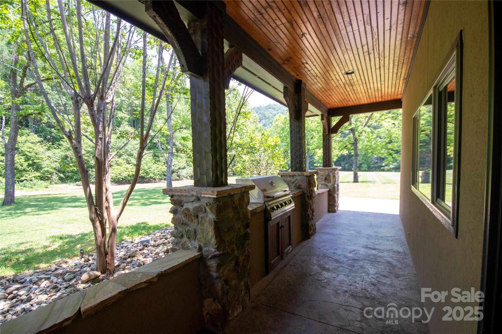 Timber Rock - Land