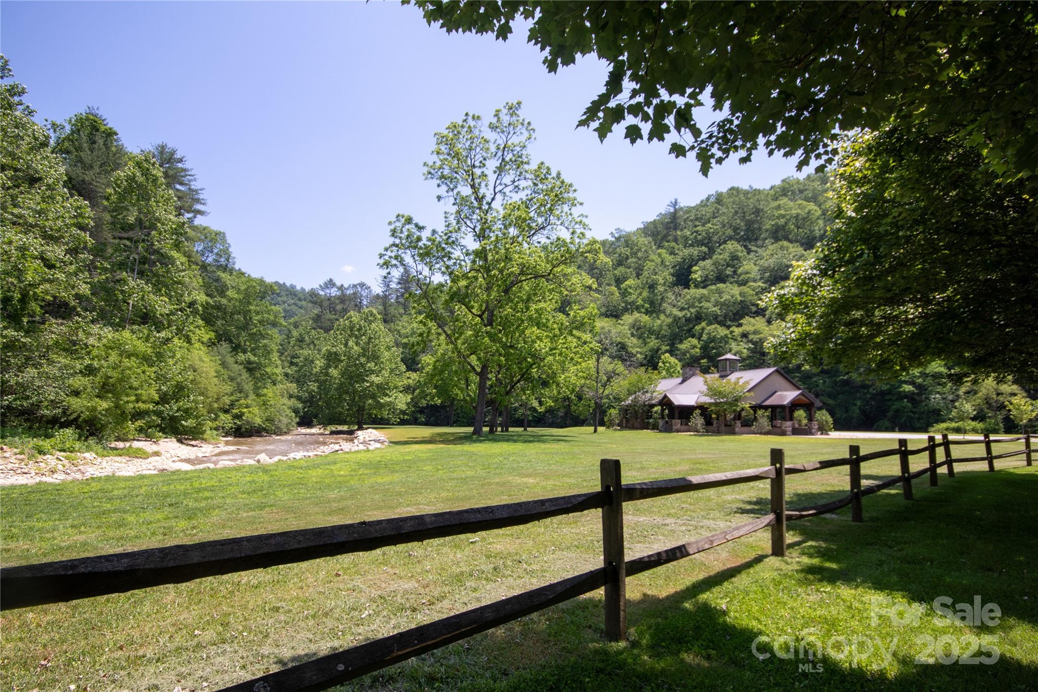 Timber Rock - Land