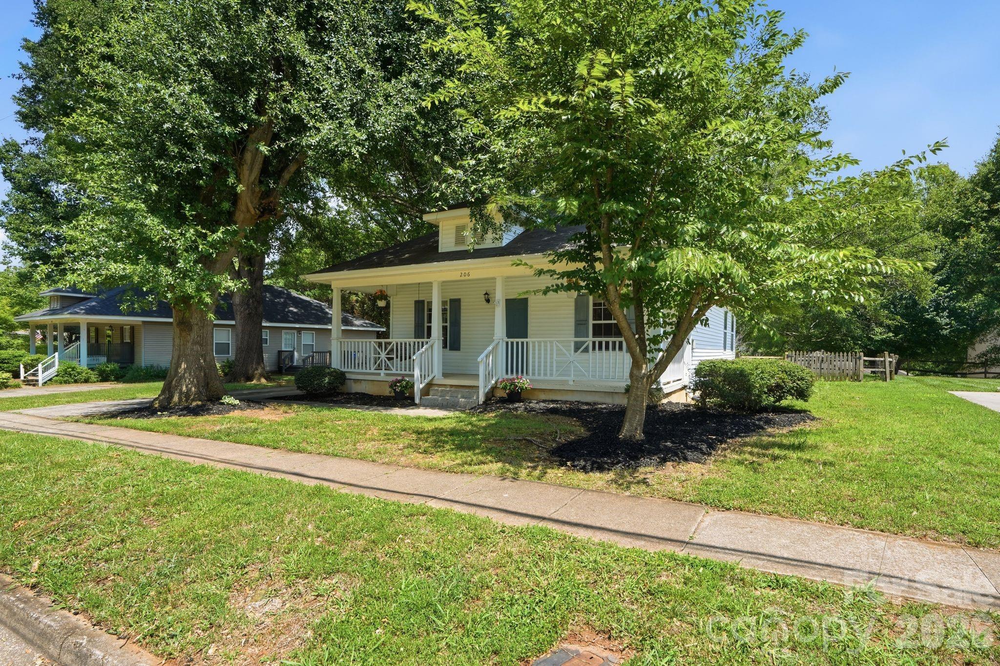 Adams Bluff - Residential