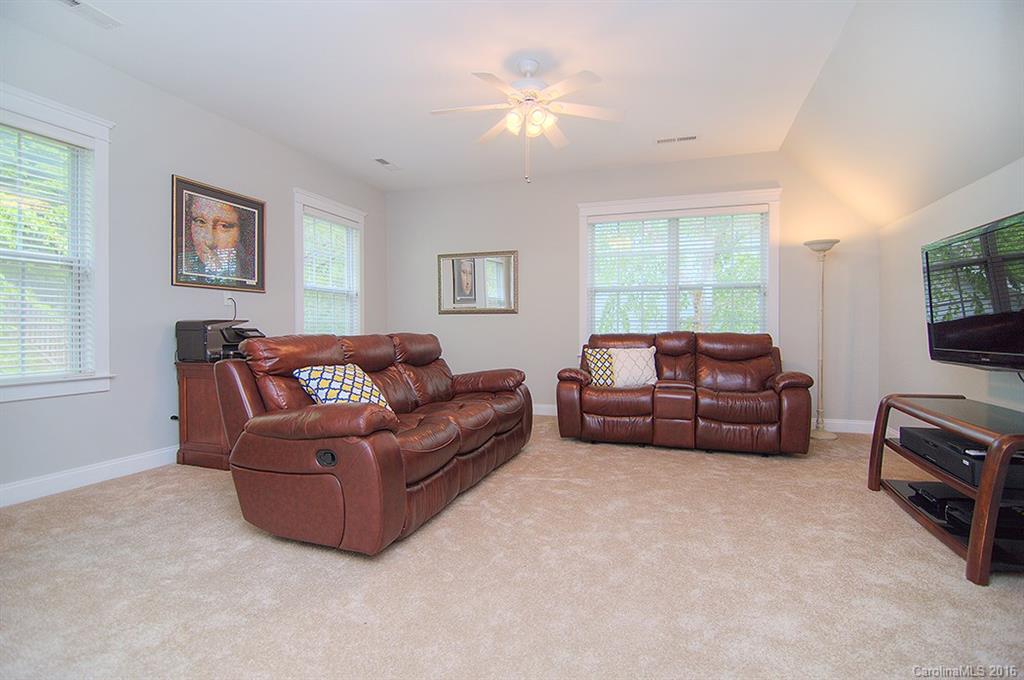 Lake Shore - Residential