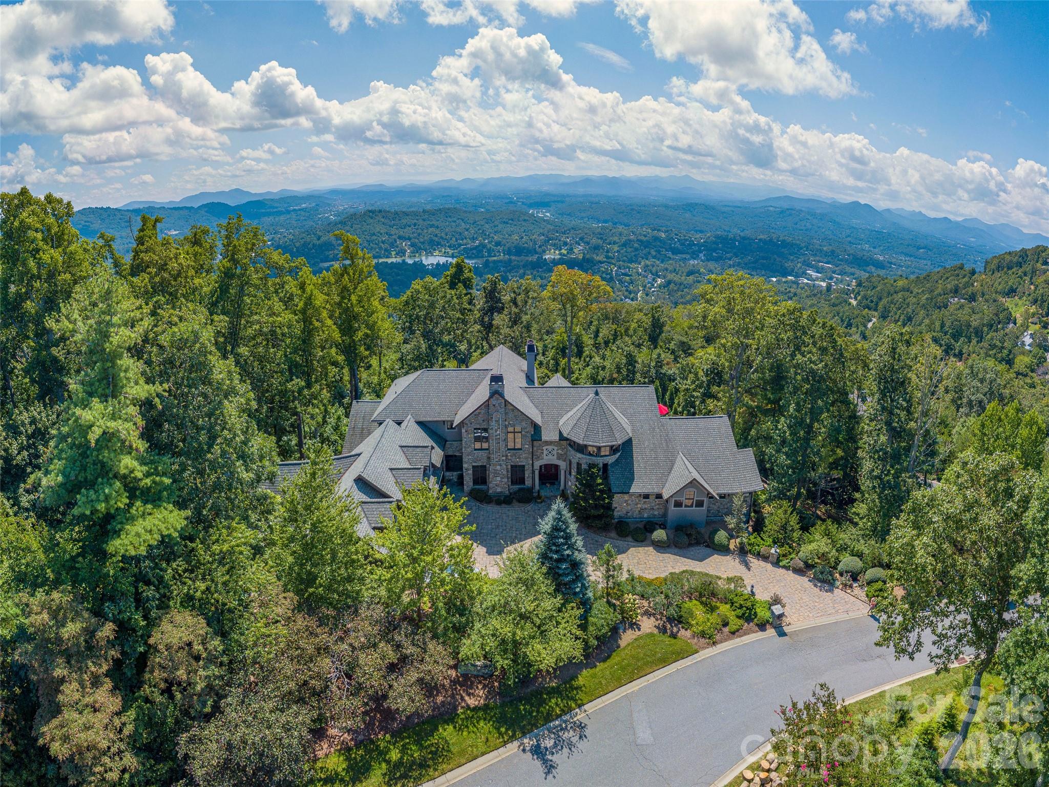 Reynolds Mountain - Residential