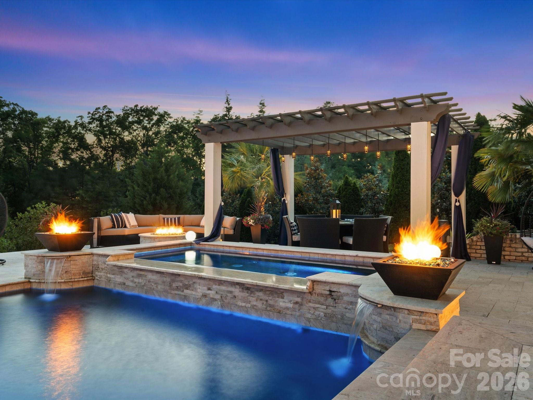Ladera - Residential