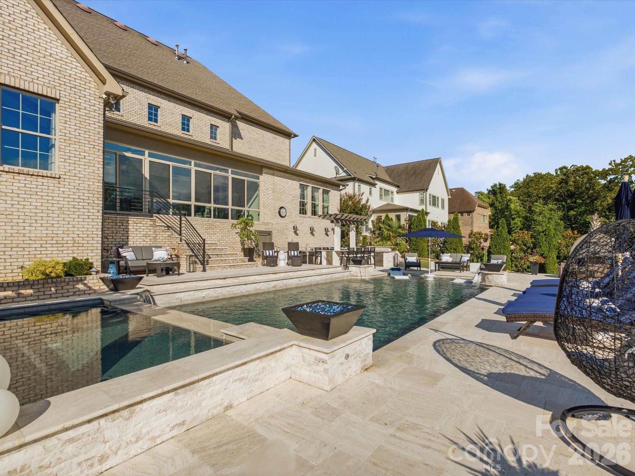 Ladera - Residential