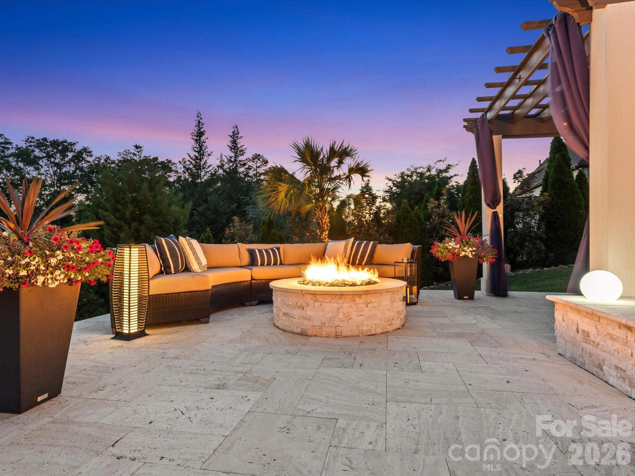 Ladera - Residential