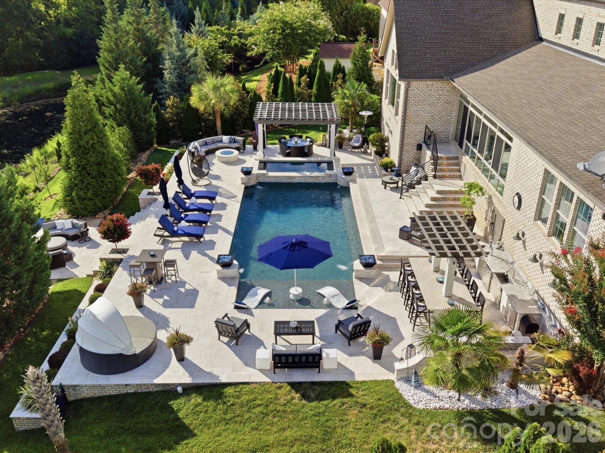Ladera - Residential