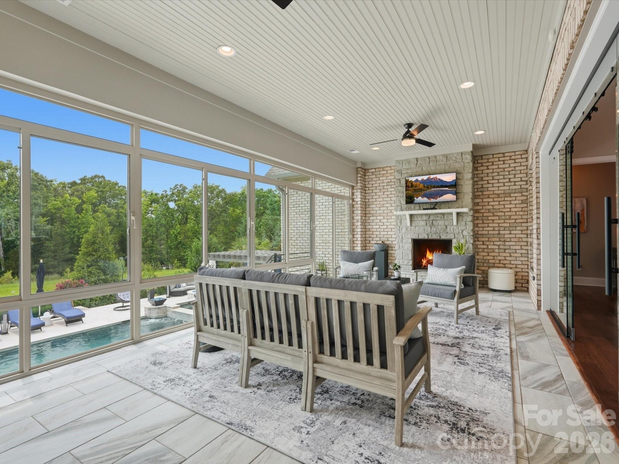 Ladera - Residential