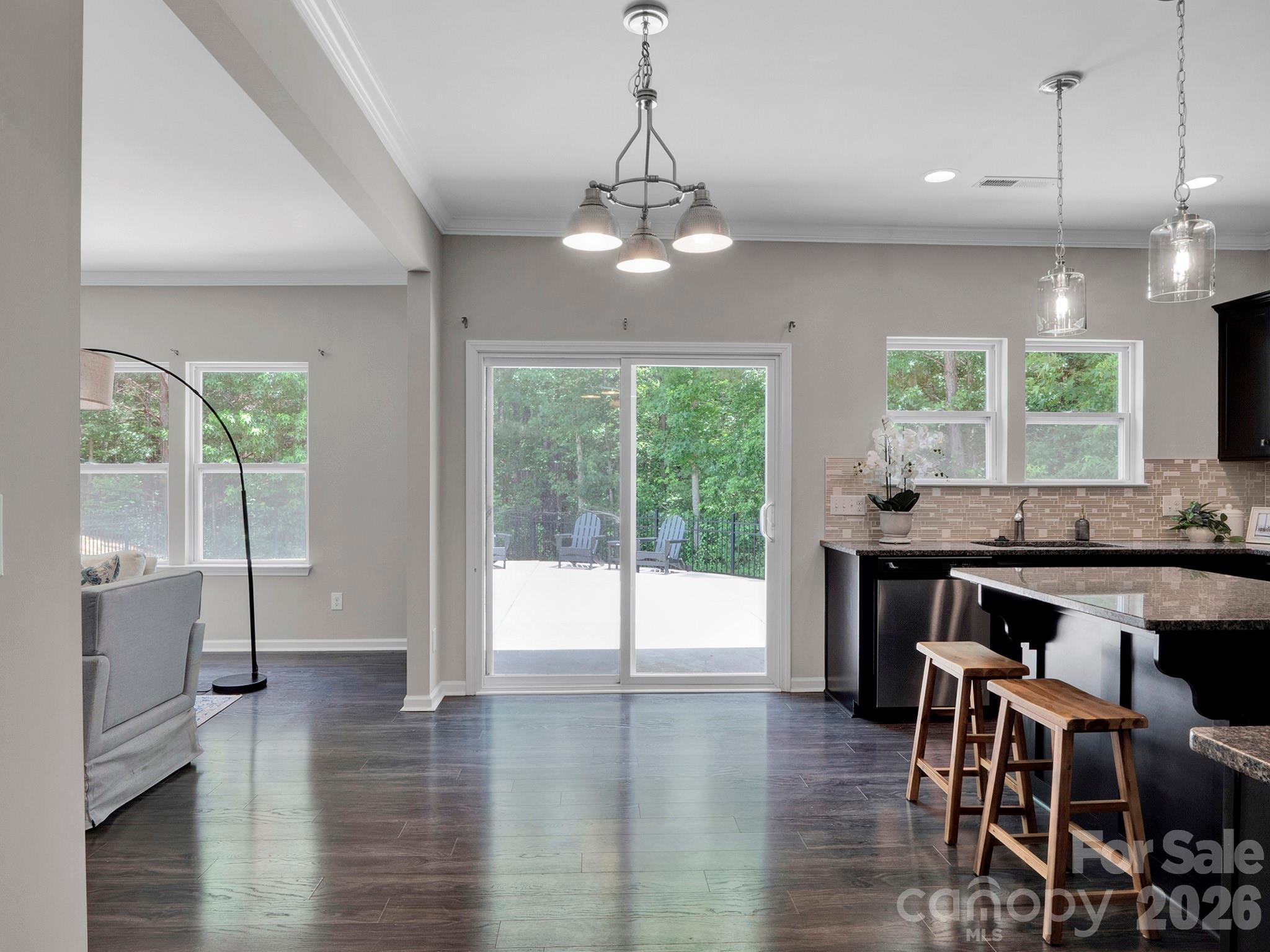 Newport Lakes - Residential