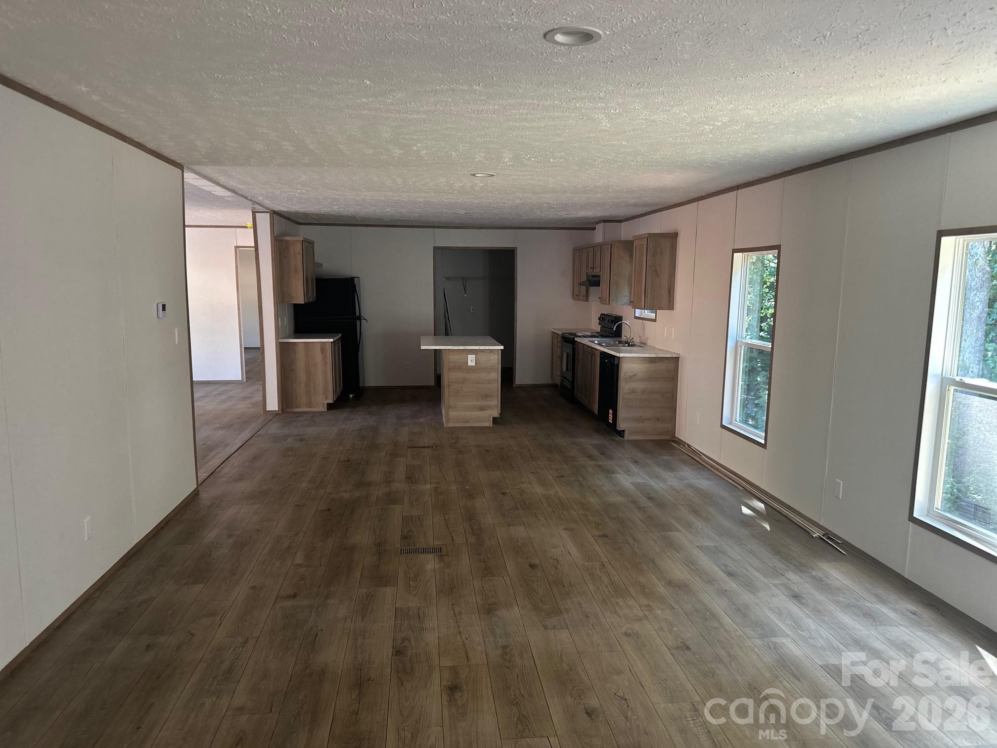 Windward Pointe - Residential