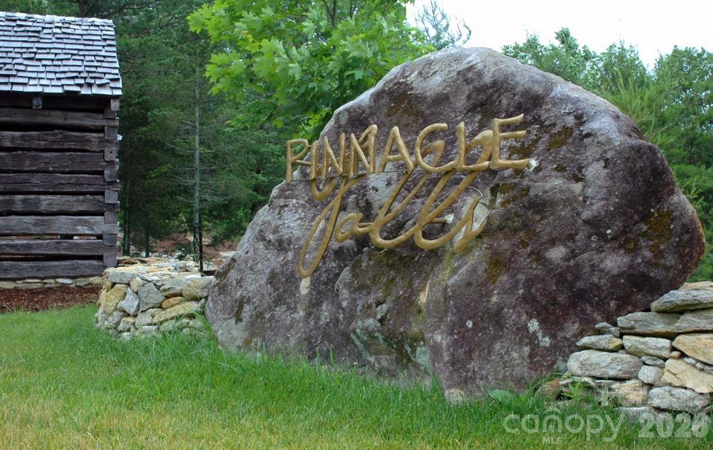 Pinnacle Falls - Land